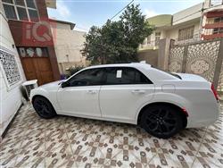 کرایسلەر 300